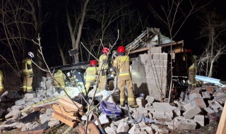 Zawalił się budynek mieszkalny. Pod gruzami może być człowiek, trwa dramatyczne przeszukiwanie [Foto]