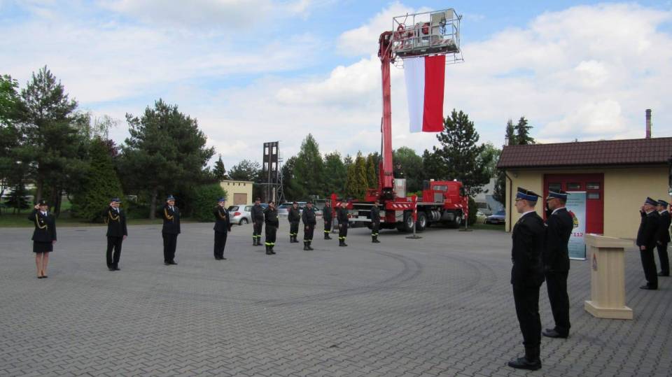 Strażacy ze Zduńskiej Woli uczcili swoje święto. Blisko 20 osób z awansem