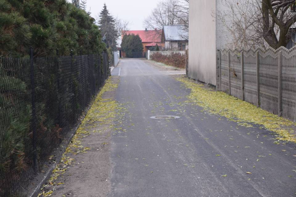 Kolejna droga w gminie Zduńska Wola przebudowana
