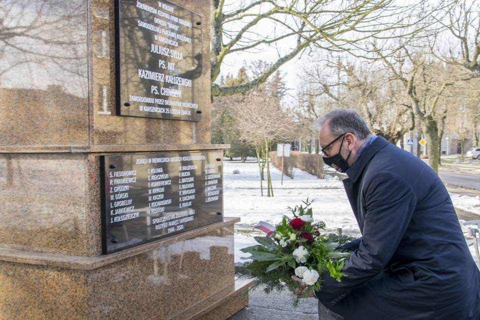 Władze Zduńskiej Woli uczcili pamięć ofiar okupacji
