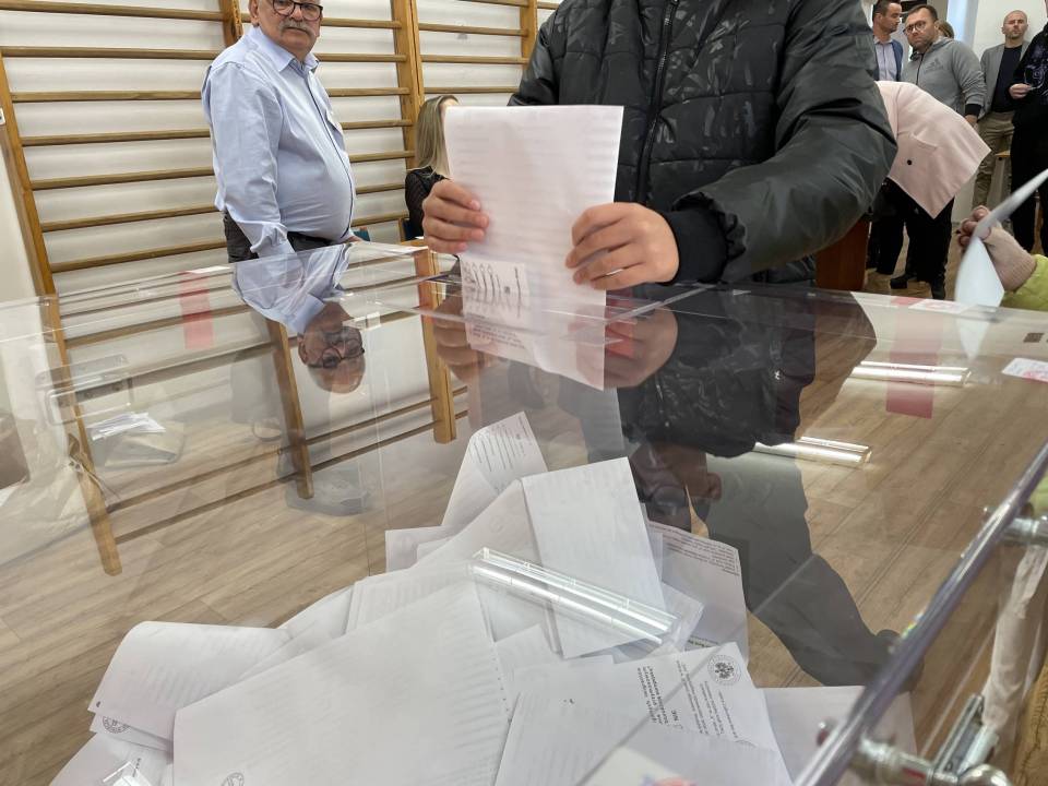 Wybory parlamentarne: Poznaliśmy sondażowe wyniki