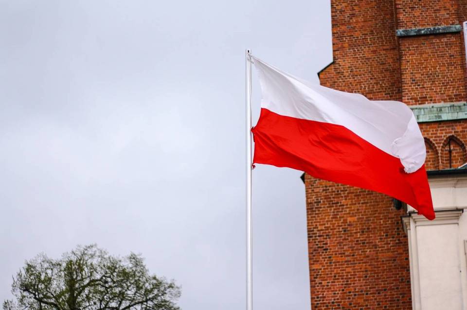 polska-flaga-pixabay