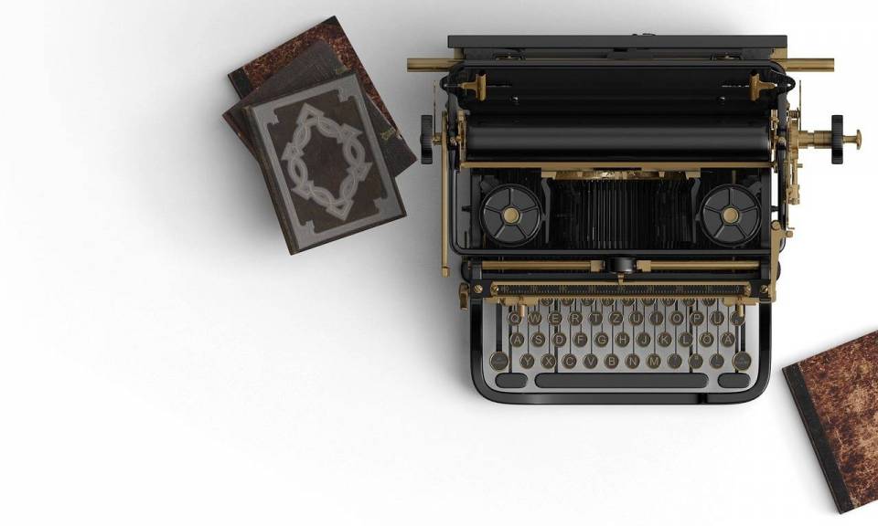 typewriter-2325552_1280